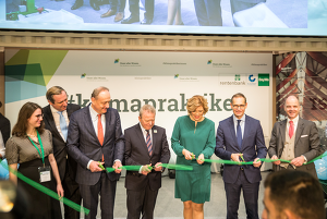 Bundeslandwirtschaftsministerin Julia Klöckner eröffnet den Erlebnisbauernhof 2020