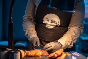 (c)Dorothee Warder, BRS: Fleisch tellerfertig aufschneiden